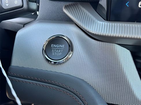 New 2026 Ford Explorer Active w/ Active Comfort Package image 18