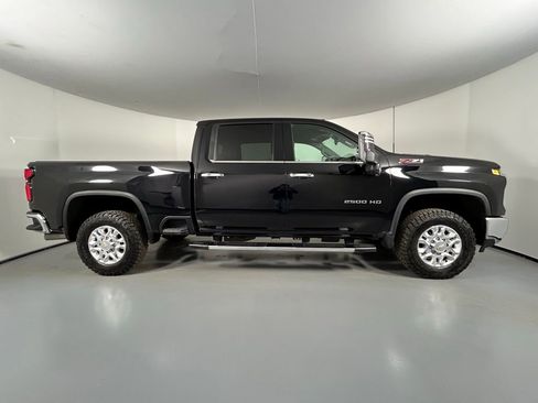 Used 2024 Chevrolet Silverado 2500 LTZ w/ LTZ Convenience Package AWD/4WD image 8