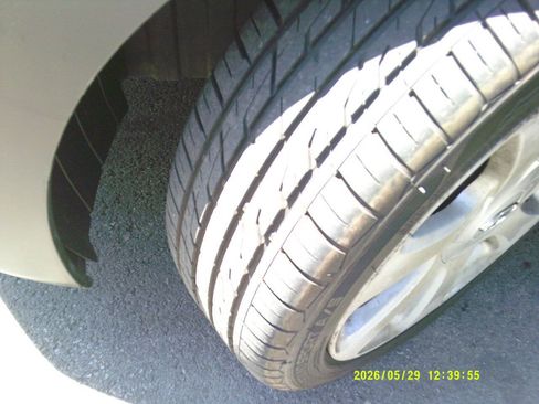 Used 2013 Hyundai Elantra Limited FWD image 22