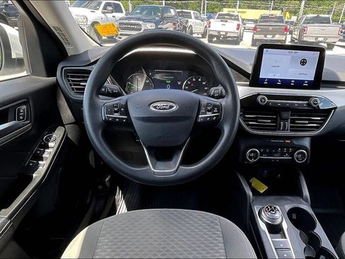 Used 2021 Ford Escape SE FWD image 6