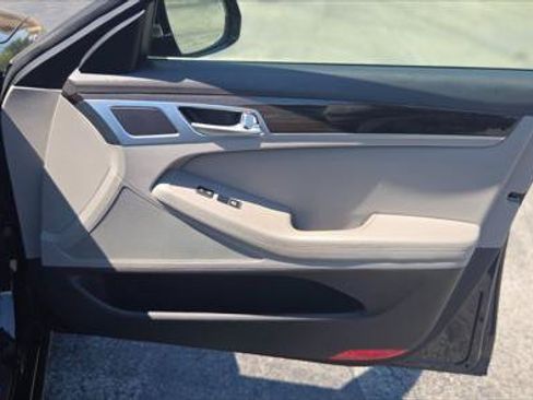 Used 2020 Genesis G80 3.8 RWD image 23
