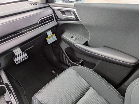 New 2025 Mitsubishi Outlander ES image 16