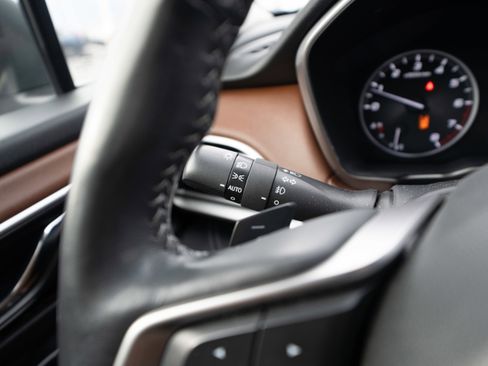 Used 2021 Subaru Outback Touring w/ Popular Package #2 image 13