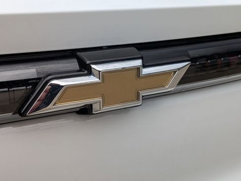 New 2026 Chevrolet Equinox EV LT FWD image 5