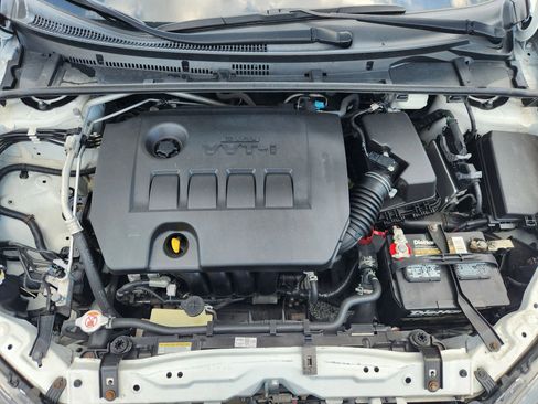 Used 2019 Toyota Corolla SE FWD image 19