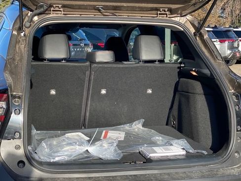 New 2026 Nissan Kicks SR image 23