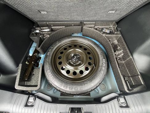 Used 2021 Ford Escape SE AWD/4WD image 28