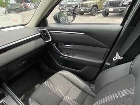 Used 2025 MAZDA CX-50 AWD 2.5 S w/ Weather Package image 23