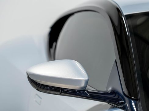 Used 2018 Aston Martin DB11 V12 image 35