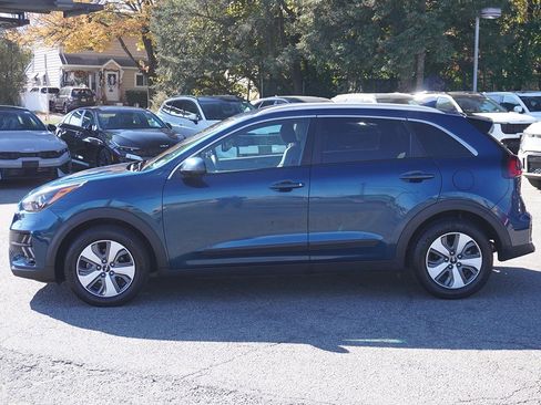 Used 2022 Kia Niro LX image 14