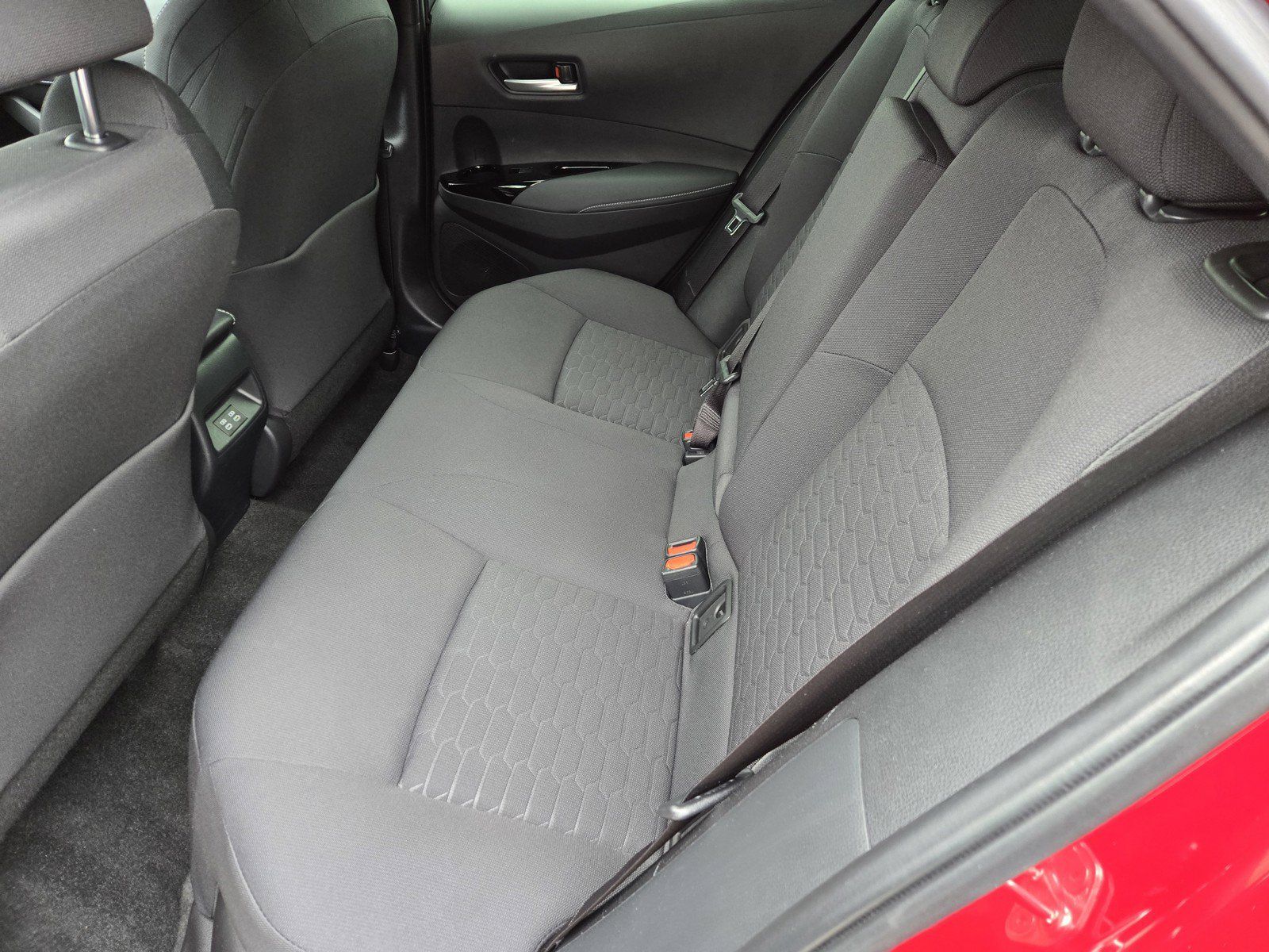 Used 2023 Toyota Corolla SE FWD image 11