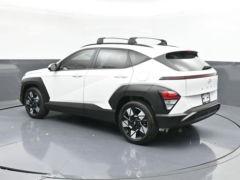 Used 2024 Hyundai Kona SEL w/ Convenience Package image 6