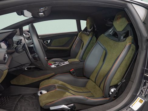 Used 2024 Lamborghini Huracan Sterrato AWD/4WD image 9