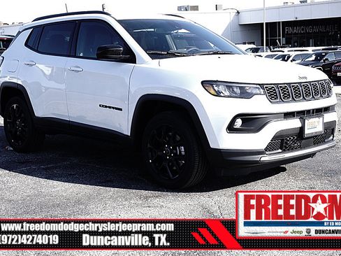 New 2026 Jeep Compass Latitude image 7