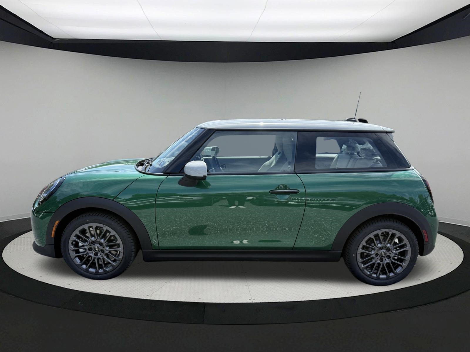 Used 2026 MINI Cooper 2-Door Hardtop FWD image 7