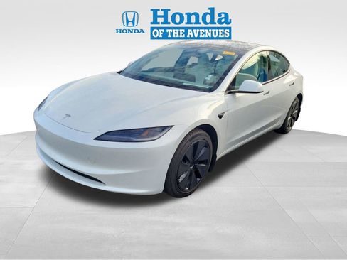 Used 2025 Tesla Model 3 RWD image 3
