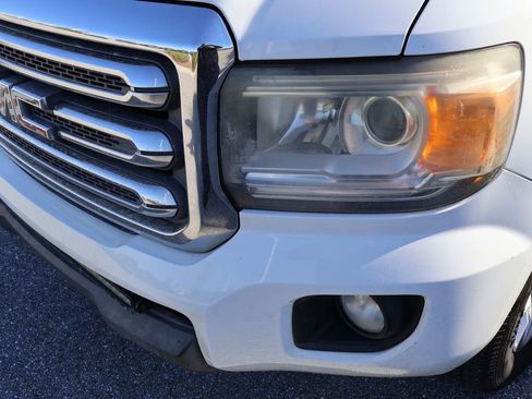 Used 2016 GMC Canyon SLE image 3