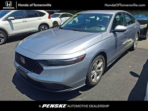 Certified 2023 Honda Accord LX image 1
