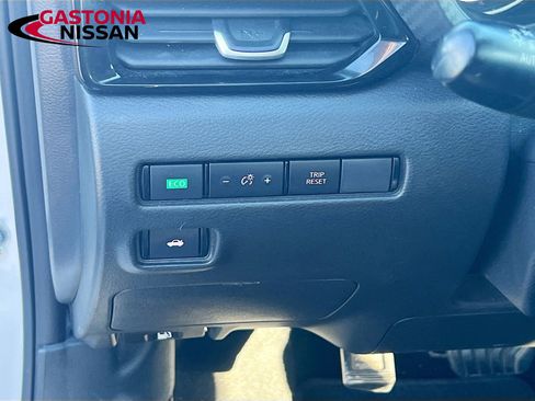 Used 2024 Nissan Sentra SV image 13