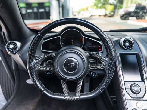 Used 2014 McLaren MP4-12C Spider RWD image 29