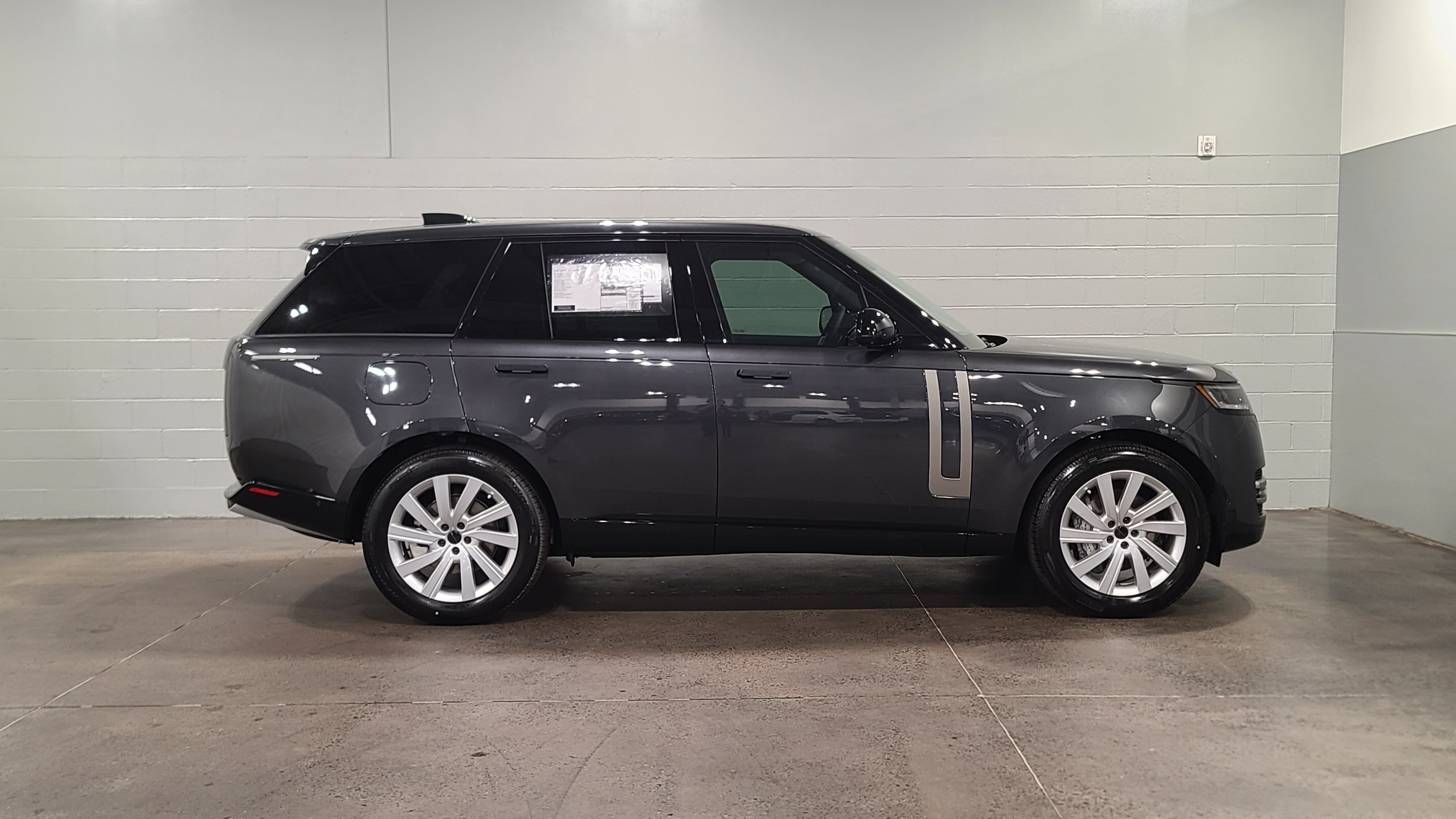 New 2026 Land Rover Range Rover SE AWD/4WD image 13