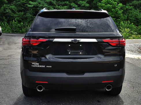 Used 2023 Chevrolet Traverse LT AWD/4WD image 7