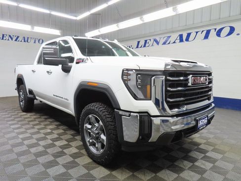 Used 2025 GMC Sierra 2500 SLT w/ SLT Convenience Package image 3