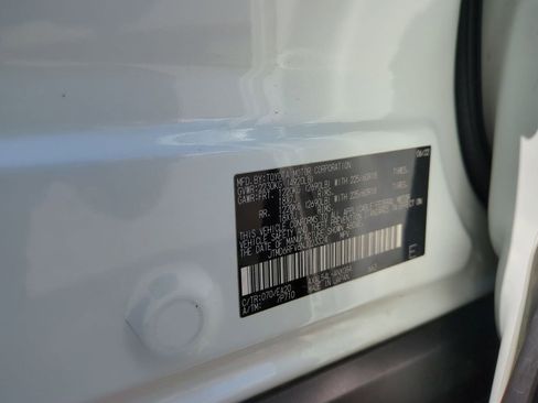 Used 2022 Toyota RAV4 Limited AWD/4WD image 35