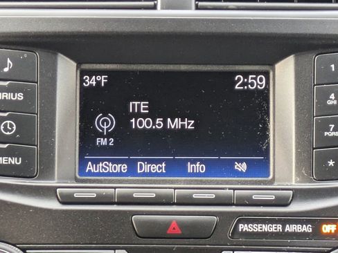 Used 2019 Ford Explorer XLT w/ Class III Trailer Tow Package image 18