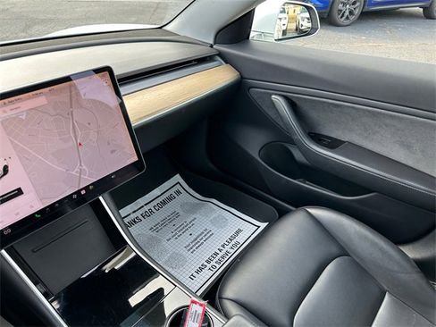 Used 2018 Tesla Model 3 Long Range image 27