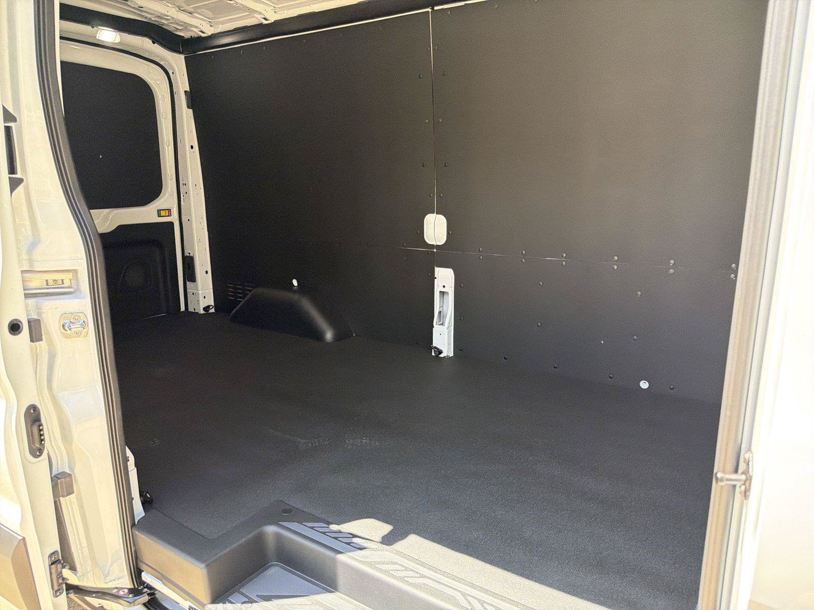 New 2026 Ford Transit 250 148 Medium Roof w/ Load Area Protection Package RWD image 15