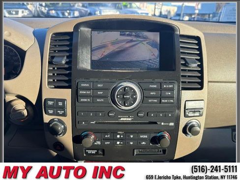 Used 2012 Nissan Pathfinder LE image 15