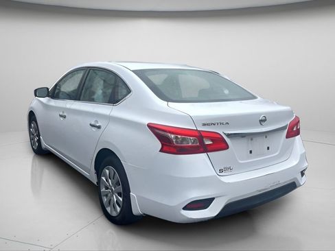 Used 2019 Nissan Sentra S image 5