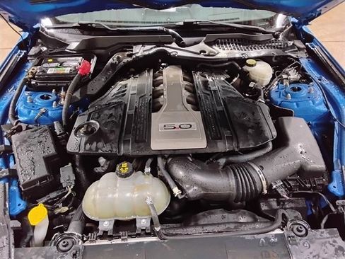 Used 2019 Ford Mustang GT image 9