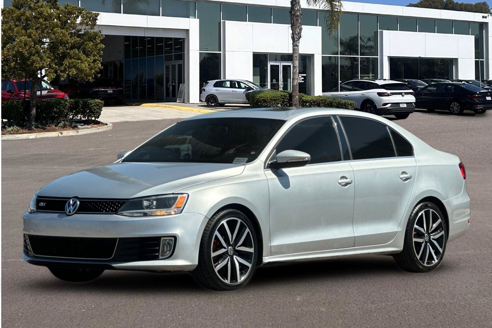 Used 2014 Volkswagen Jetta GLI Autobahn FWD image 7
