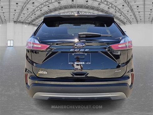 Used 2024 Ford Edge SEL w/ Convenience Package image 6