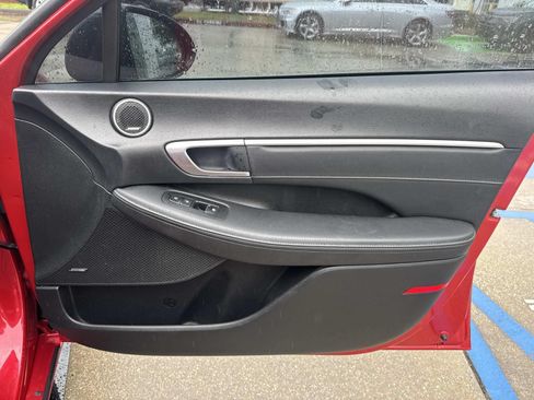 Used 2021 Hyundai Sonata Limited FWD image 13