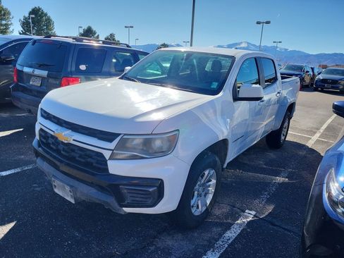 Used 2021 Chevrolet Colorado LT image 3