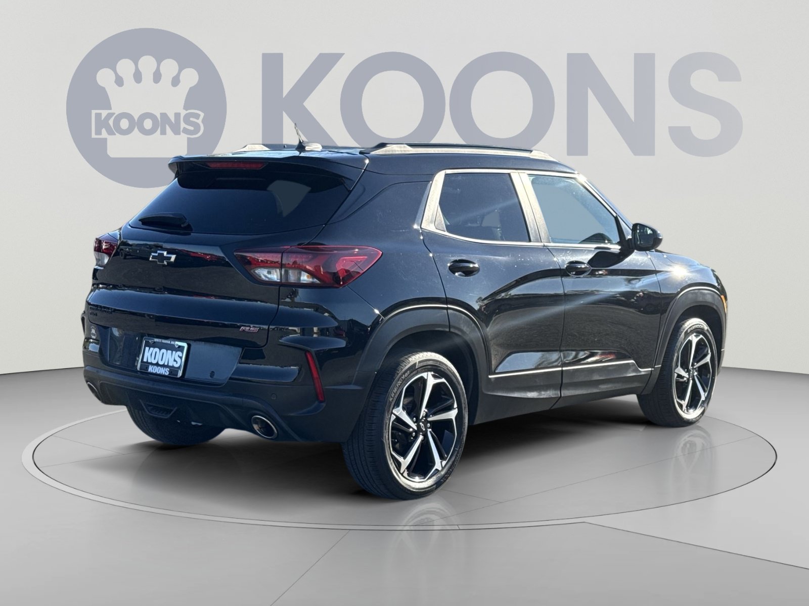 Used 2021 Chevrolet TrailBlazer RS w/ Sun and Liftgate Package AWD/4WD image 11