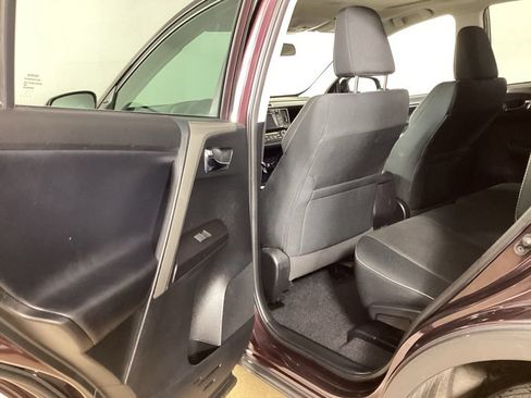 Used 2017 Toyota RAV4 XLE w/ Plus Extra Value Package FWD image 24