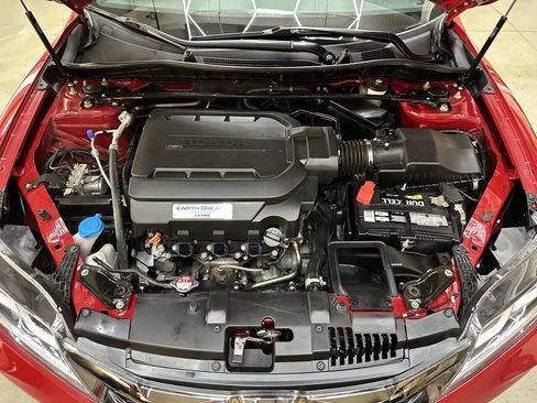 Used 2017 Honda Accord EX-L image 7