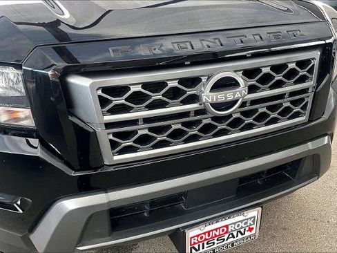 Certified 2022 Nissan Frontier SV w/ Technology Package image 28