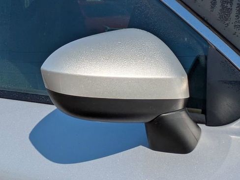 Used 2023 Nissan Rogue SV image 13