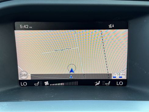 Used 2018 Volvo V60 T5 Cross Country w/ Convenience Package AWD/4WD image 24
