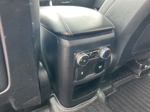 Used 2020 Ford Explorer Limited image 11