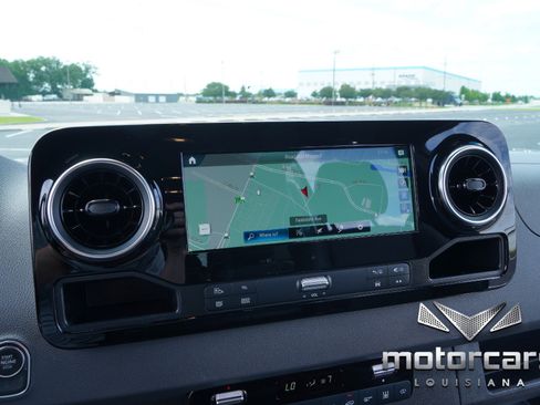 Used 2020 Mercedes-Benz Sprinter 2500 image 33