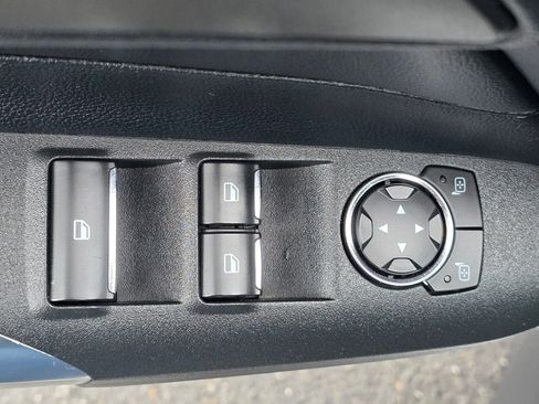 Used 2019 Ford Mustang Premium image 16