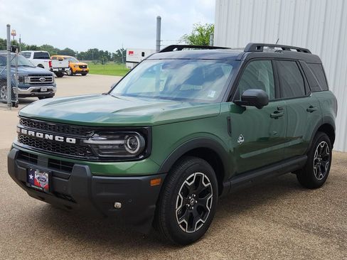 New 2025 Ford Bronco Sport Outer Banks w/ Outer Banks Tech Package+ AWD/4WD image 19