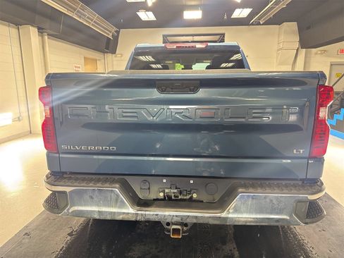 Used 2024 Chevrolet Silverado 1500 LT AWD/4WD image 6