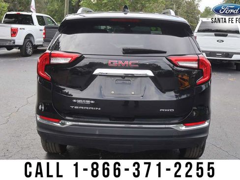 Used 2024 GMC Terrain SLT AWD/4WD image 5